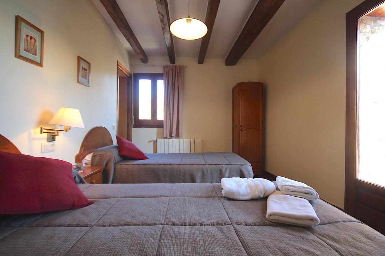 Hostal Centre Del Montsec Llimiana エクステリア 写真