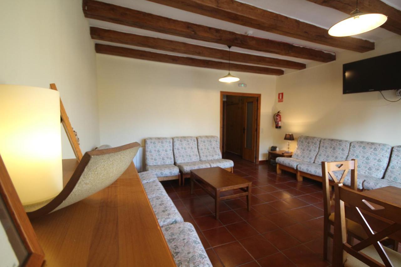 Hostal Centre Del Montsec Llimiana エクステリア 写真