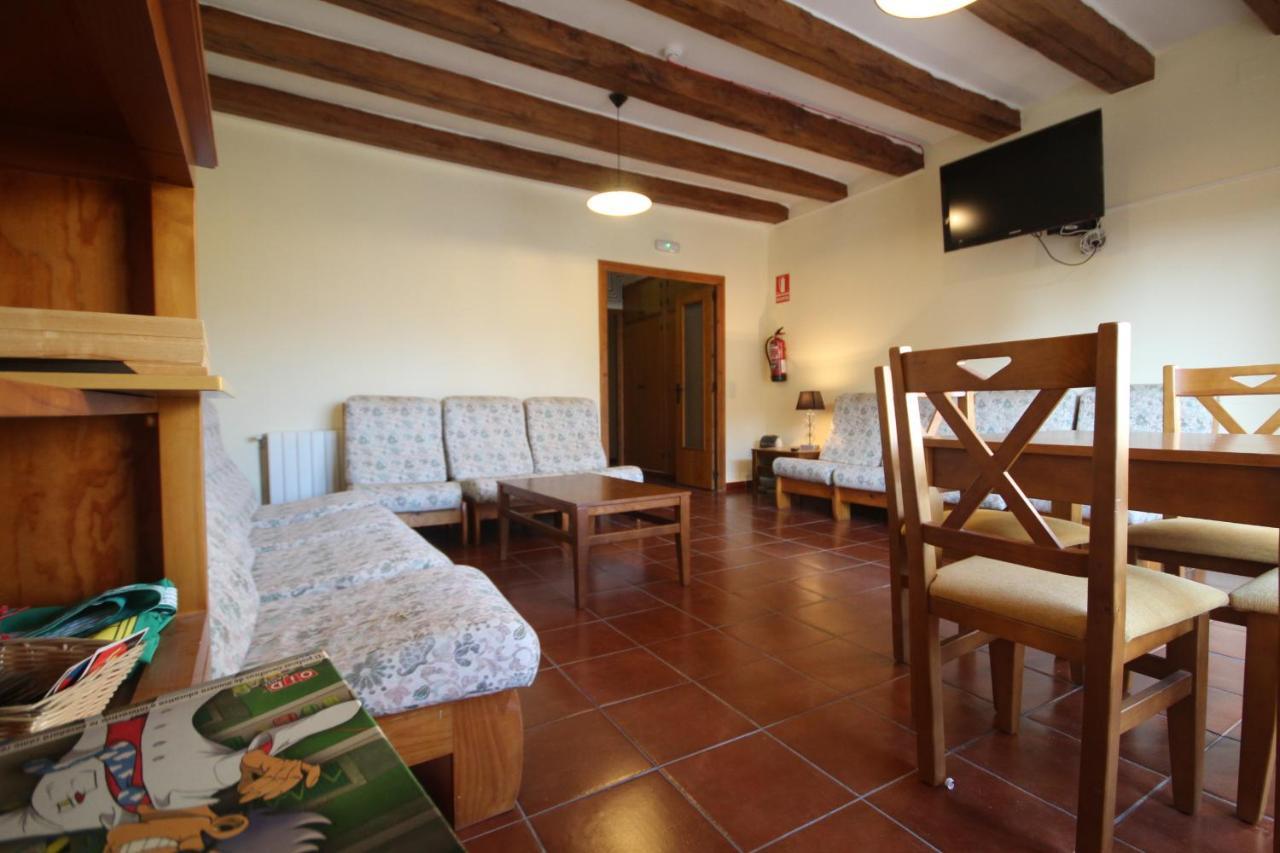 Hostal Centre Del Montsec Llimiana エクステリア 写真